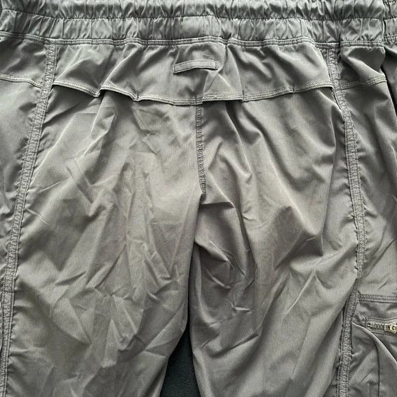 Lululemon athletic pants - Picture 4 of 6